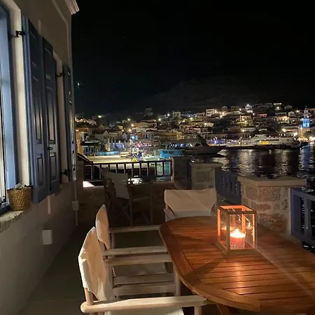 Sea Breeze - A Waterfront וילה