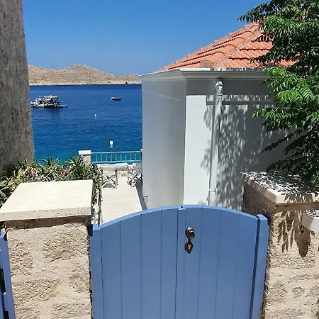 Villa Sea Breeze - A Waterfront Chalki Town