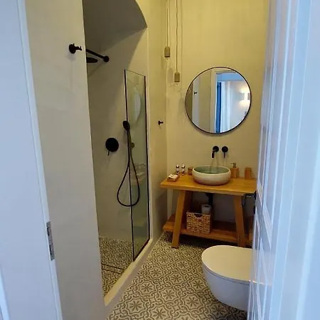 Villa Sea Breeze - A Waterfront Chalki Town